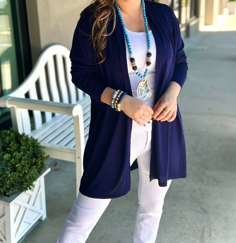 Women's Weekend Outfit Emory Cardigan In Navy