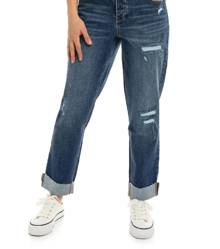 Women's Chic Apparel Addy Mid Rise Cuffed Girlfriend Jean In Medium Wash