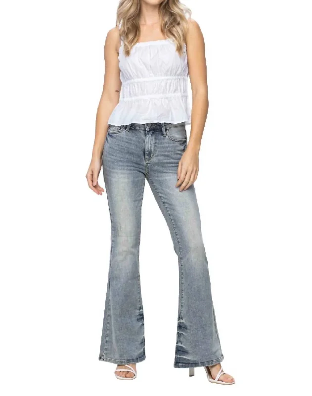 Flash Sale Online Mid Rise Tinted Pin Tack Detailed Flare Jean In Light Wash