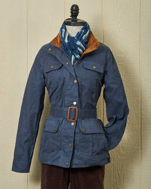 Women's Casual Outfit Women’s Aberdeen Jacket in Navy Waxed Canvas