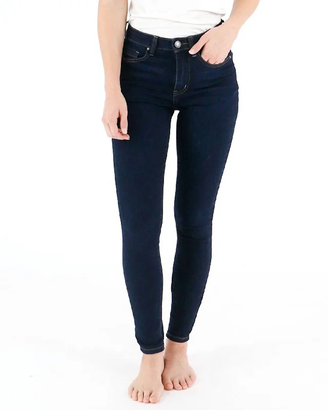 Women's Clothing Sets Designer Denim Jeans In Dark Wash