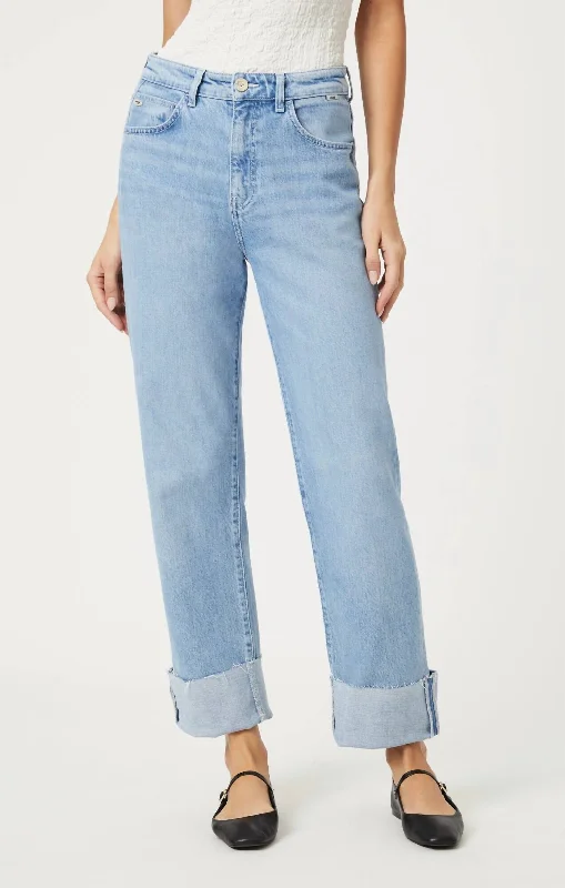 Women's Transitional Clothes Savannah Jeans In Light Denim