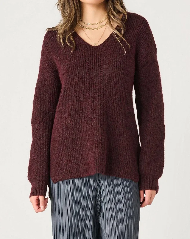 Casual Fashion for Women Port Melange Tunic Sweater In Burgundy