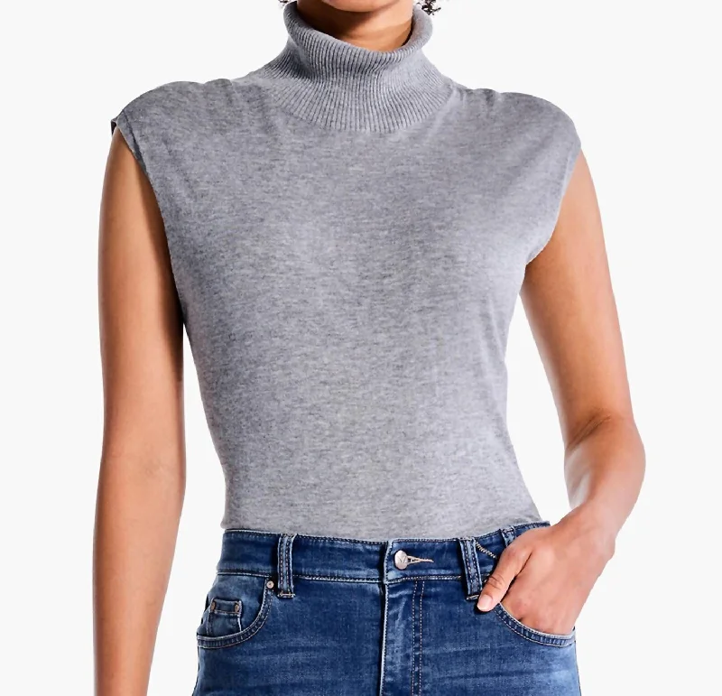 Casual Fashion Trends for Women Sleeveless Turtleneck Sweater Tee In Moonwalk