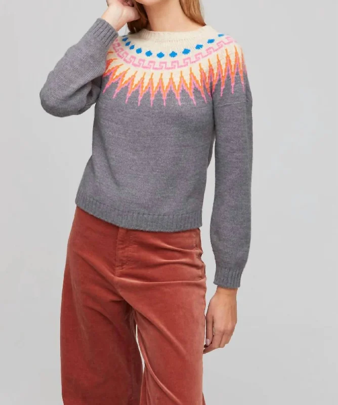 Women's Athletic Outfit Fair Isle Sweater In Gray/multi