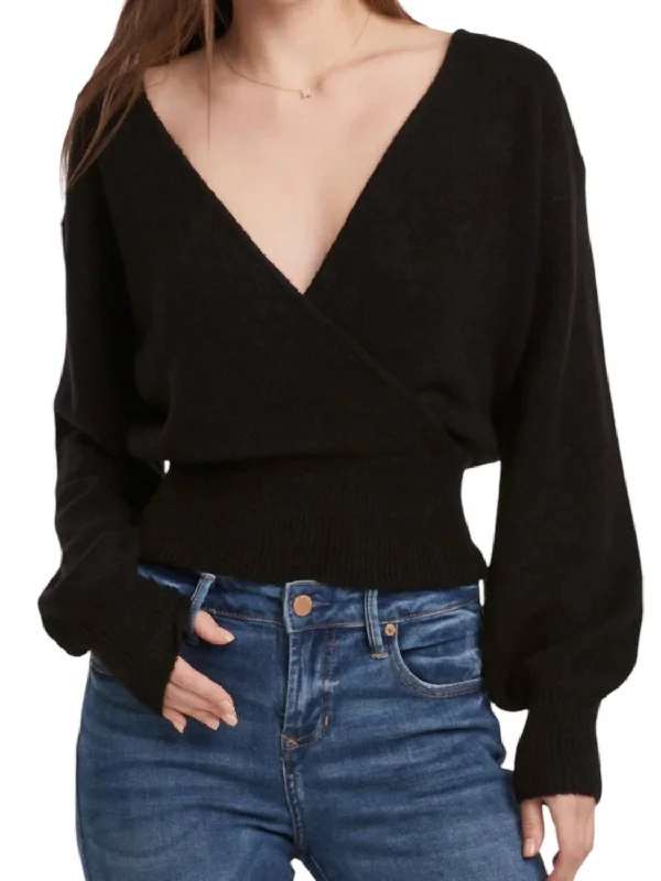 Women's Night-Out Outfit Cozy Carter Sweater In Black