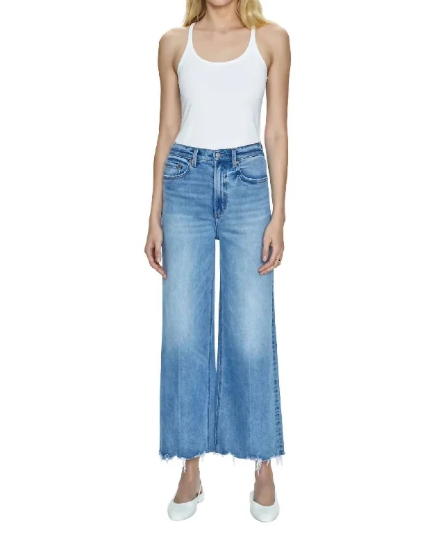 Women's Romantic Outfit Lana Crop Denim In Villa Light Wash