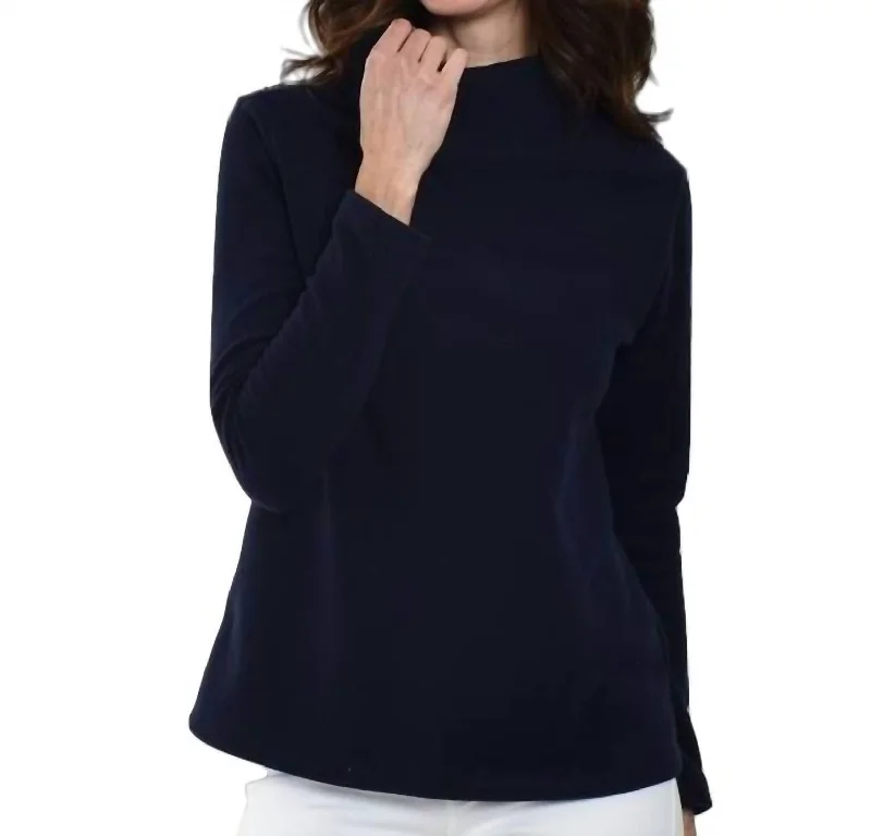 Women's Transitional Apparel Acadia Fleece Top In Navy